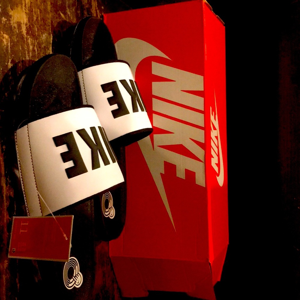 Nike NEW sliders slippers flip flops